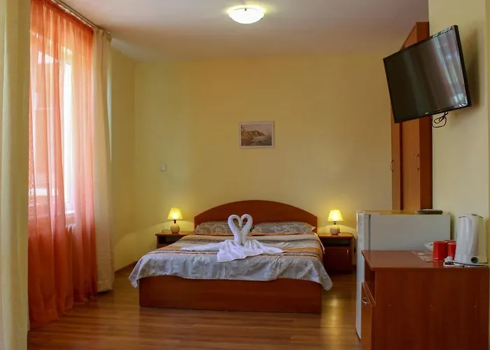 вероника בית הארחה 3*